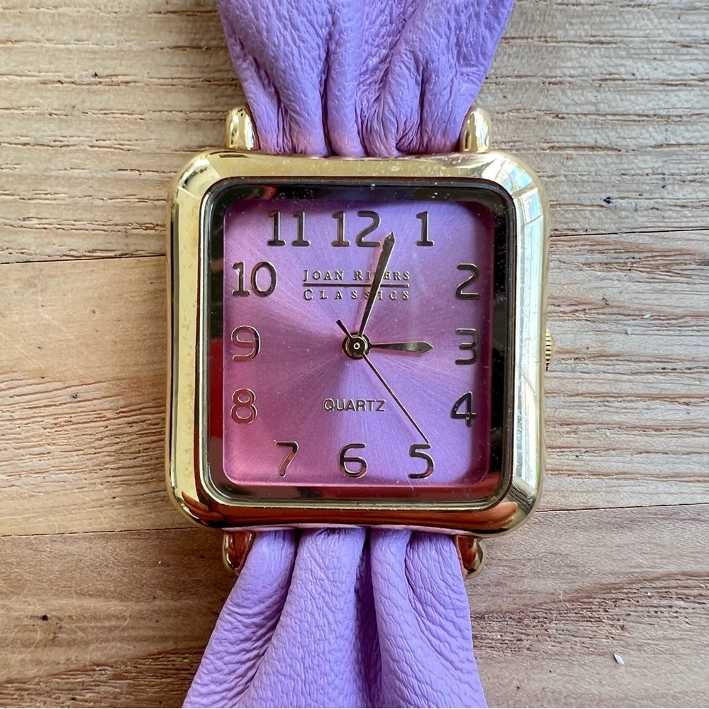 Joan rivers classics ladies gold tone purple fashion watch NEW BATTERY